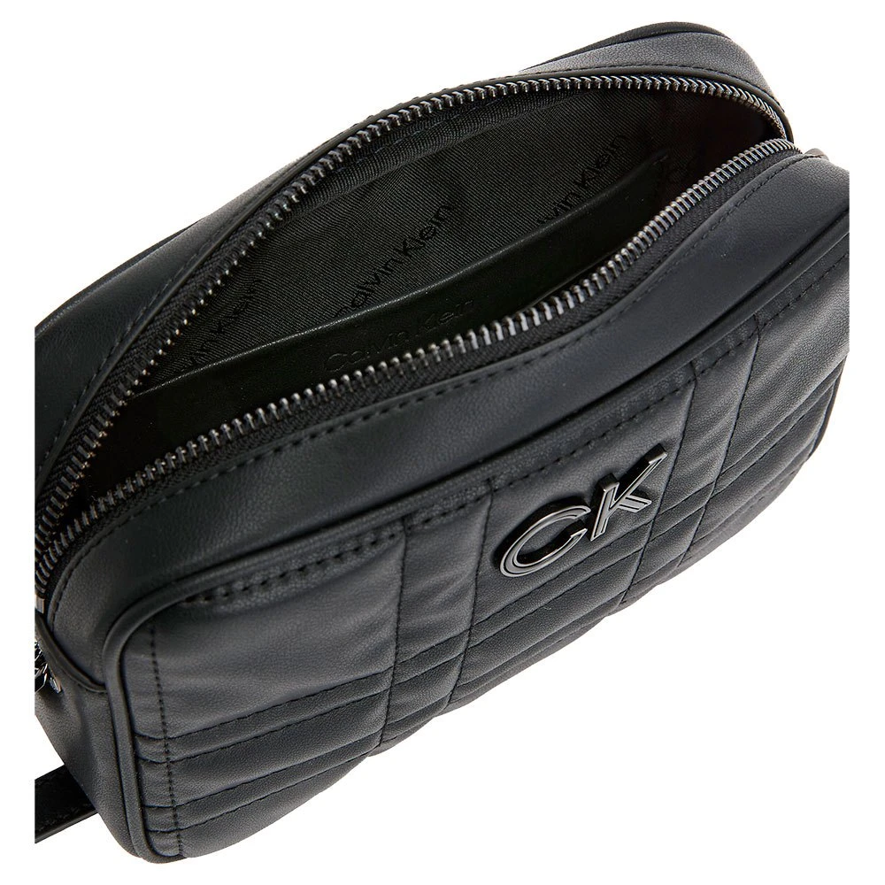 Calvin Klein Re-Loquilt Camera Bag 3 Calvin Klein Re-Loquilt Camera Bag - Image 3