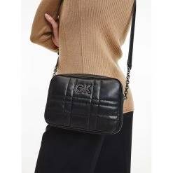 Calvin Klein Re-Loquilt Camera Bag 8 Calvin Klein Re-Loquilt Camera Bag -Fashion Bag calvin klein re loquilt camera bag 3