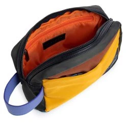 Munich Recycled X Wear Wash Bag 7 Munich Recycled X Wear Wash Bag -Fashion Bag munich recycled x wear wash bag 2