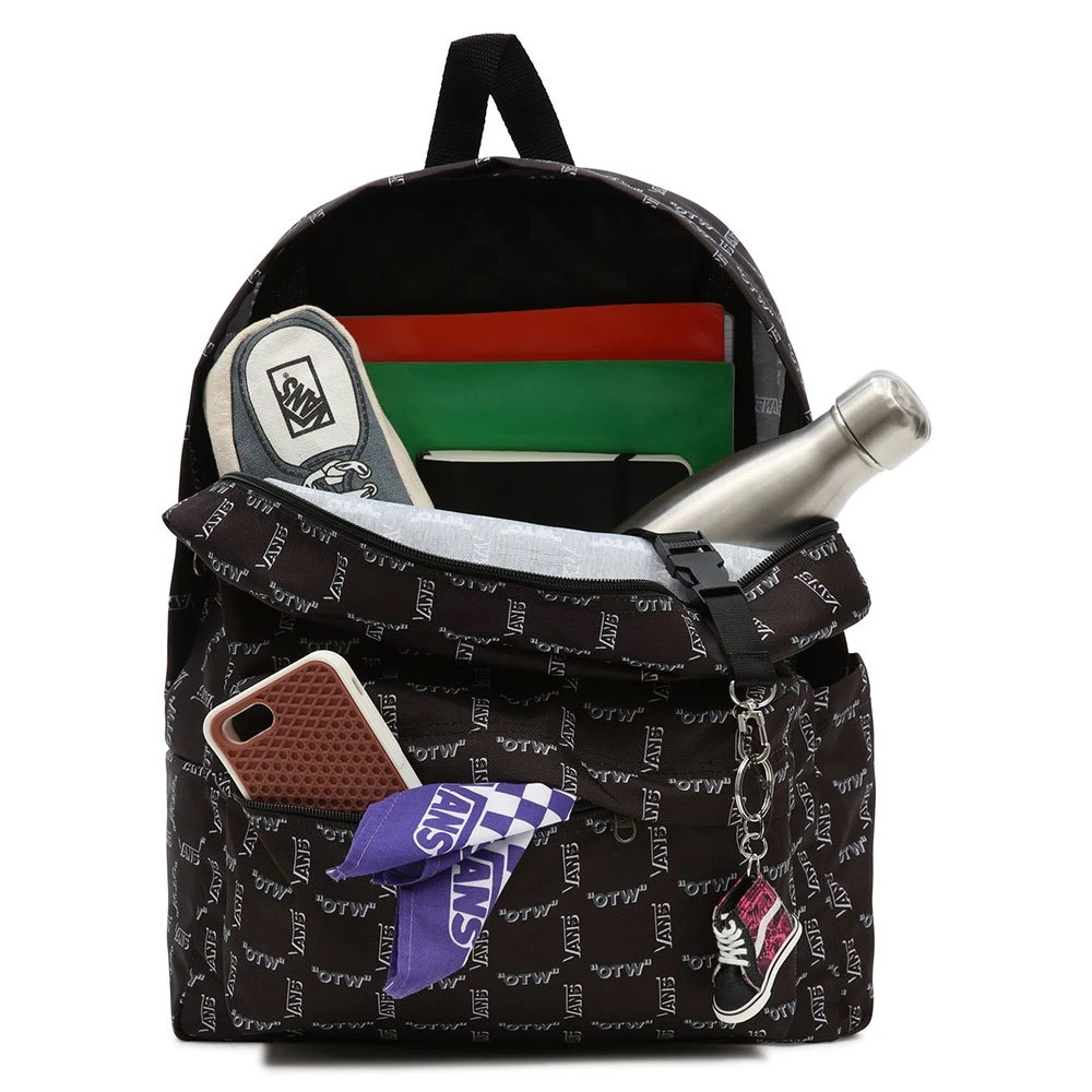 Vans Old Skool III 22L Backpack 4 Vans Old Skool III 22L Backpack - Image 4